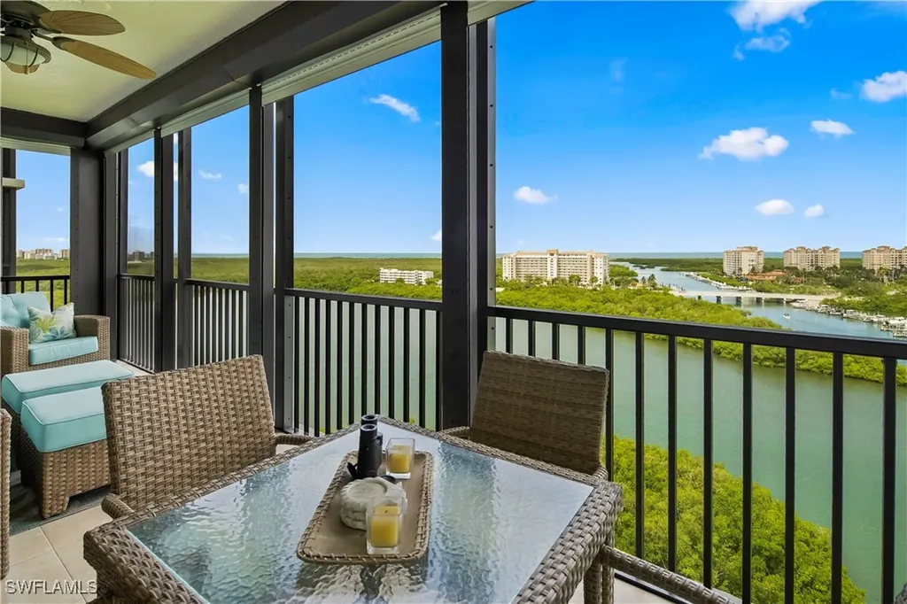 Naples FL, 420 Cove Tower Drive, Unit 1202