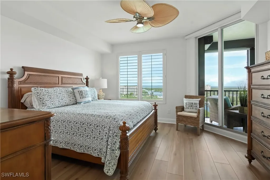 420 Cove Tower Drive Naples FL 34110