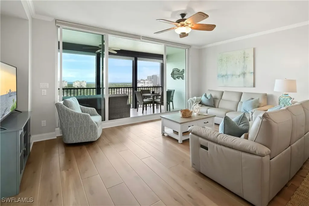 420 Cove Tower Drive Naples FL 34110