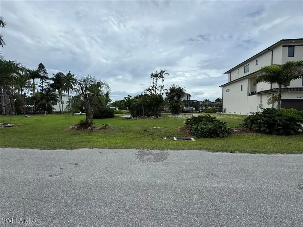 27555 Big Bend Road Bonita Springs FL 34134