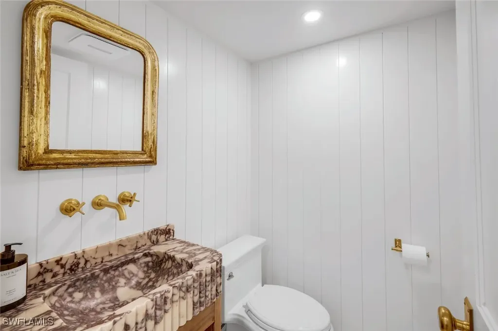 4041 Gulf Shore Boulevard N Naples FL 34103