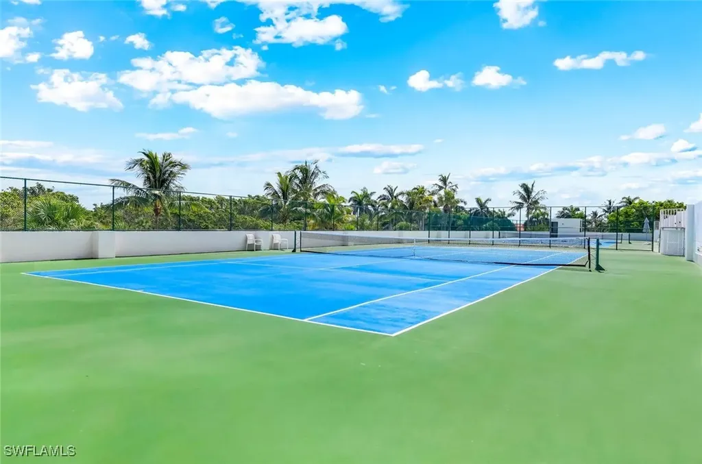 4041 Gulf Shore Boulevard N Naples FL 34103