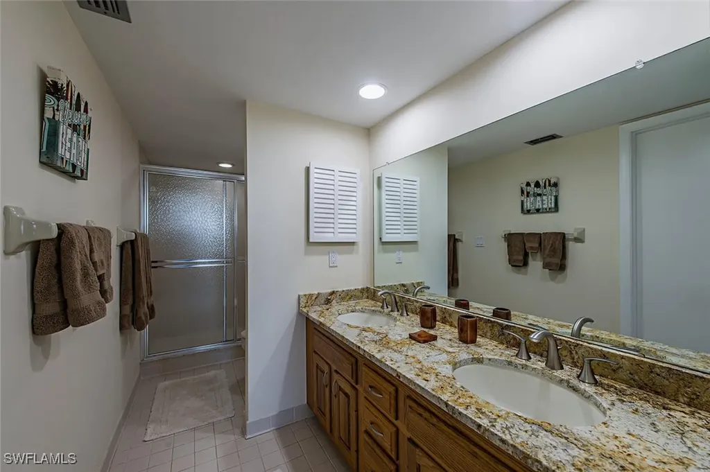 17 Bluebill Avenue Naples FL 34108-1761