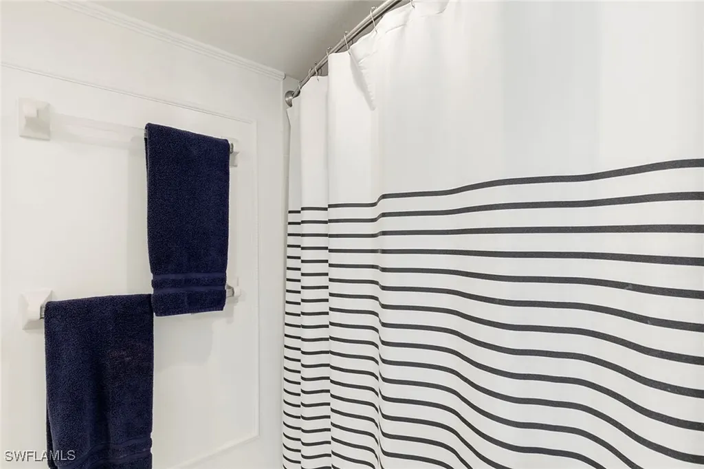 5501 Heron Point Drive Naples FL 34108