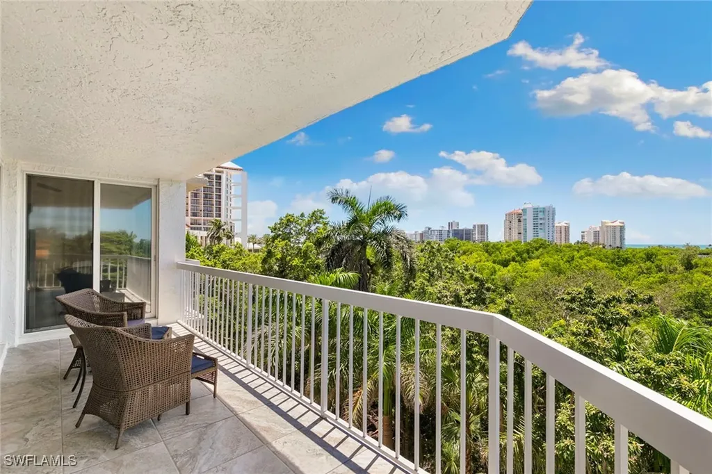 5501 Heron Point Drive Naples FL 34108