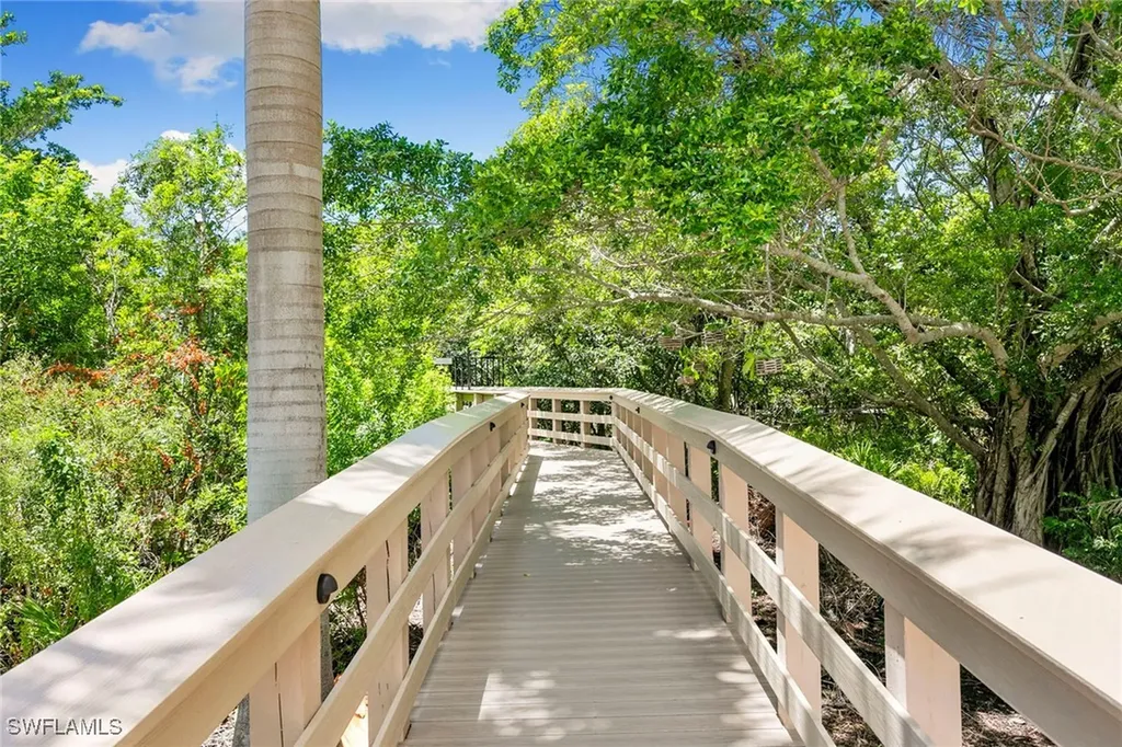 5501 Heron Point Drive Naples FL 34108
