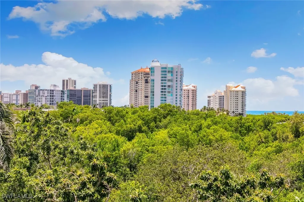 5501 Heron Point Drive Naples FL 34108