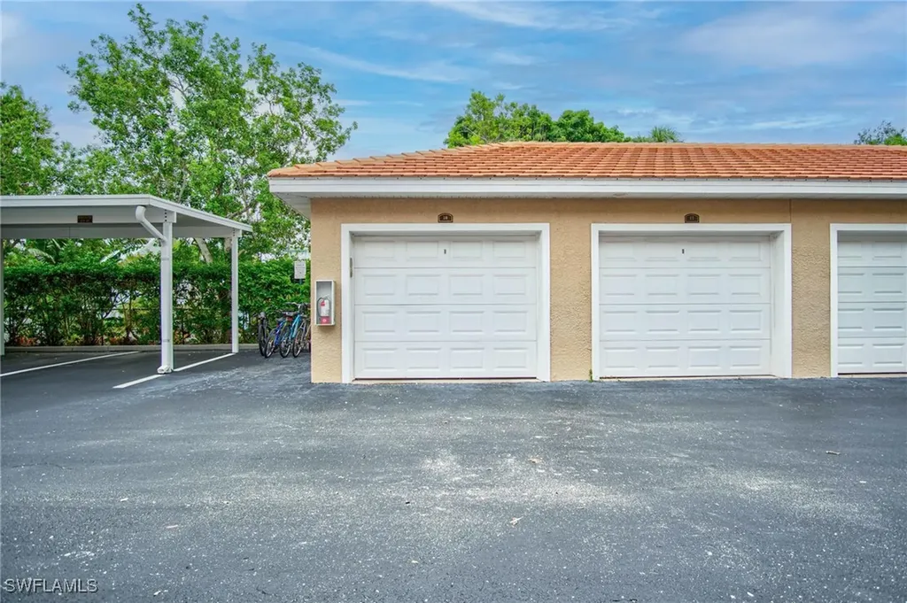 4450 Botanical Place Circle Naples FL 34112