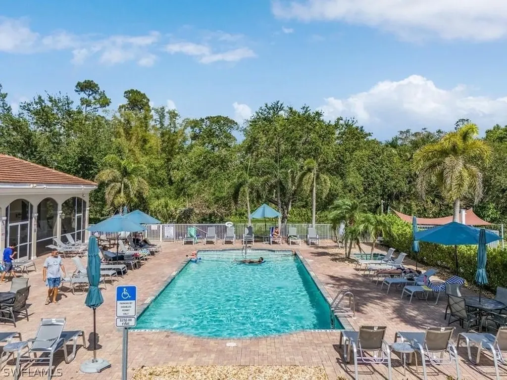 4450 Botanical Place Circle Naples FL 34112