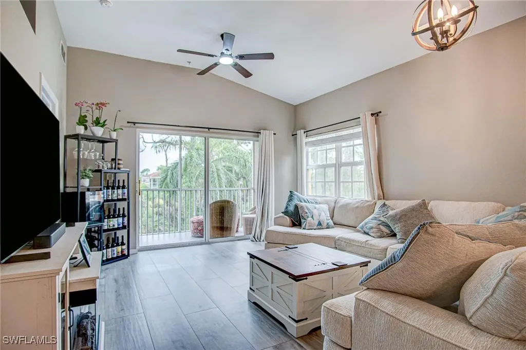 4450 Botanical Place Circle Naples FL 34112
