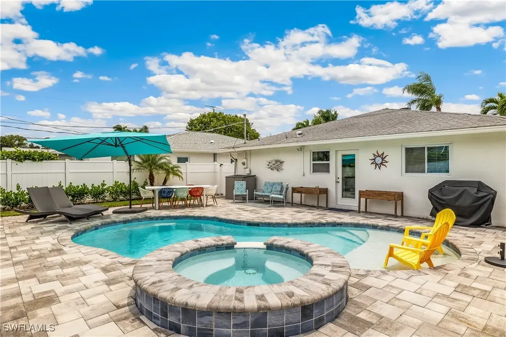 791 94th Avenue N Naples FL 34108