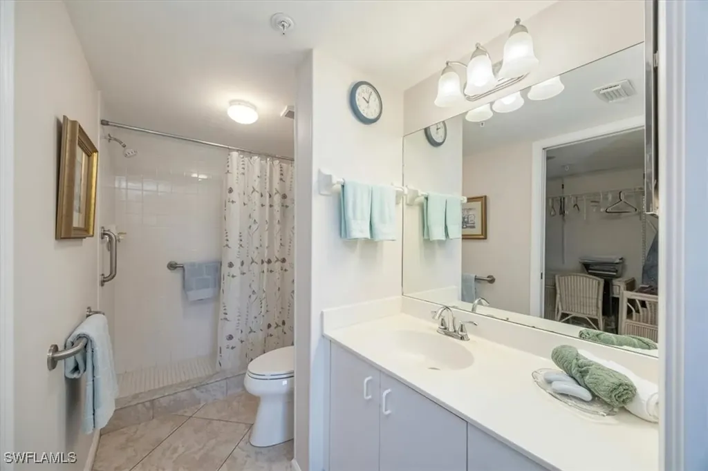 1051 Eastham Way Naples FL 34104