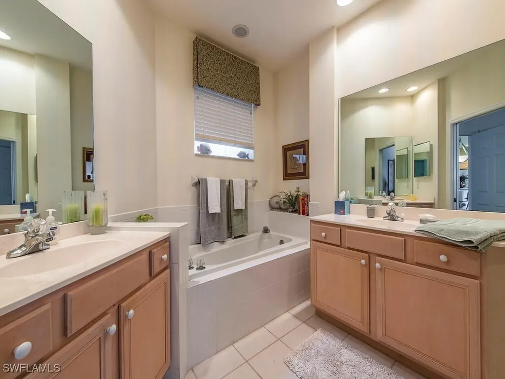 8225 Danbury Boulevard E Naples FL 34120