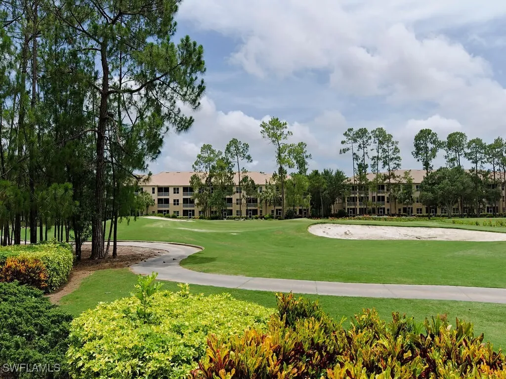8225 Danbury Boulevard E Naples FL 34120