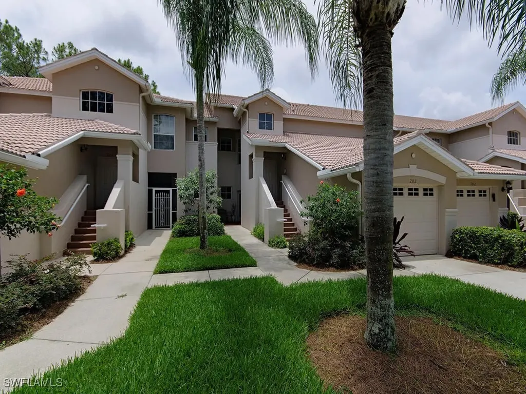 8225 Danbury Boulevard E Naples FL 34120