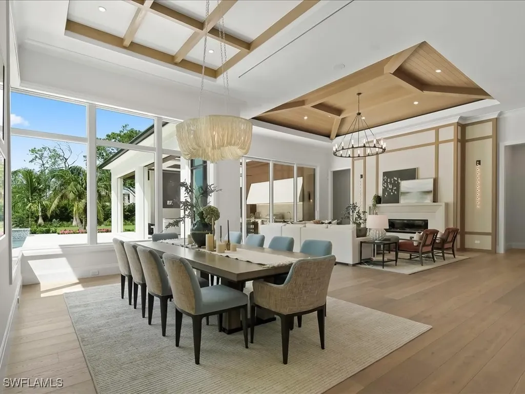 208 Hickory Road Naples FL 34108