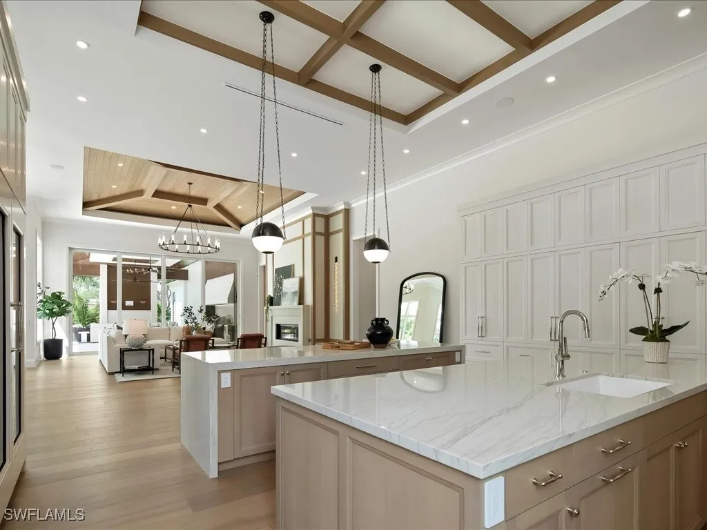208 Hickory Road Naples FL 34108