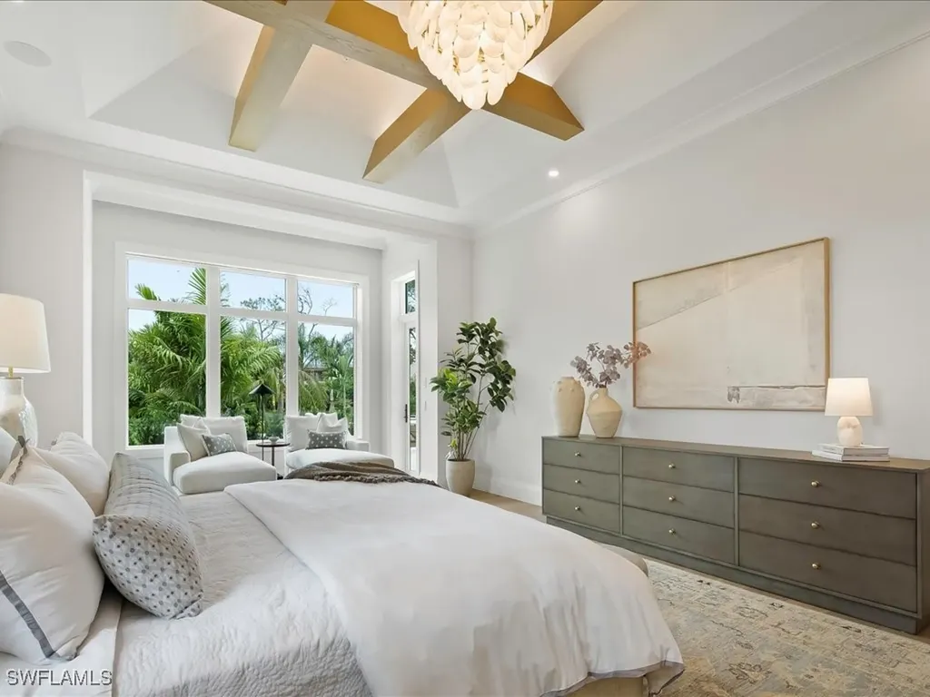 208 Hickory Road Naples FL 34108