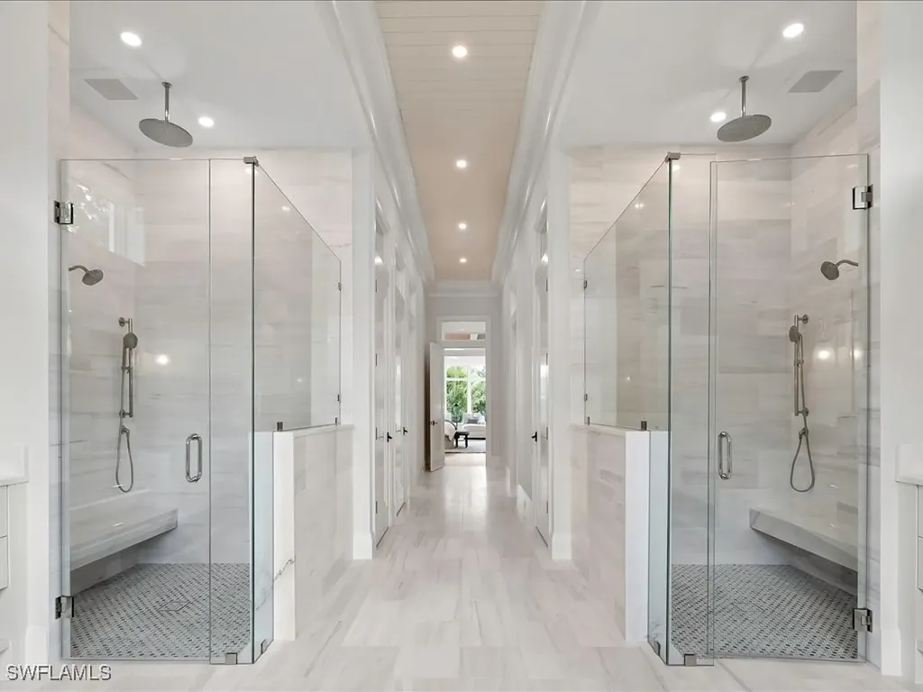 208 Hickory Road Naples FL 34108