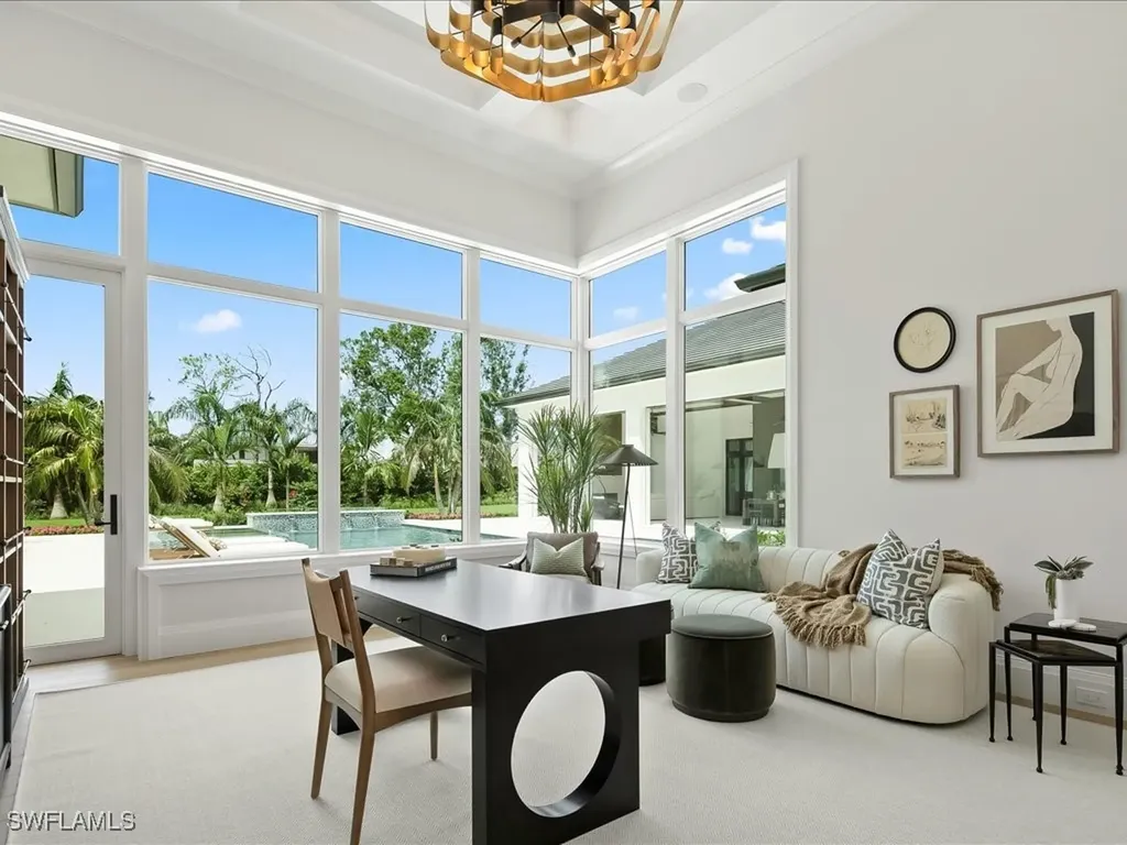 208 Hickory Road Naples FL 34108