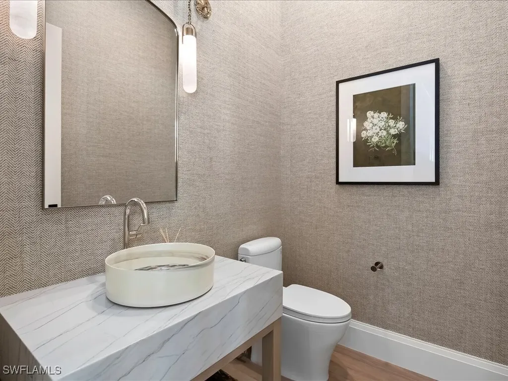 208 Hickory Road Naples FL 34108