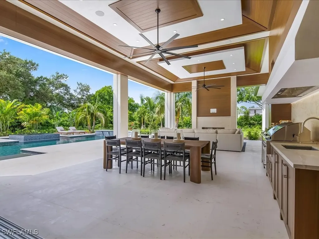 208 Hickory Road Naples FL 34108