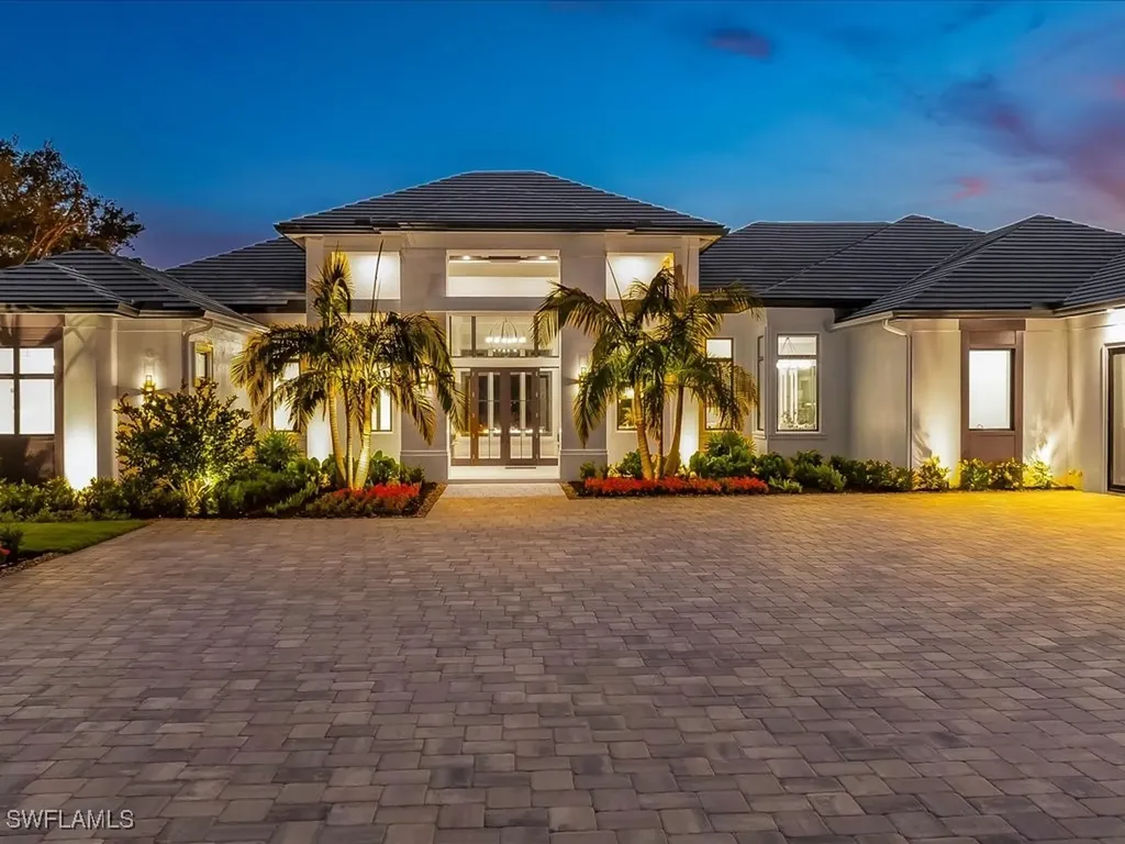 208 Hickory Road Naples FL 34108