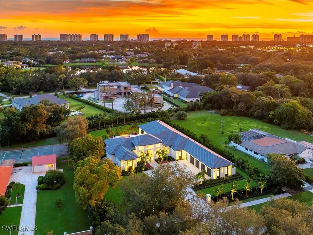 208 Hickory Road Naples FL 34108