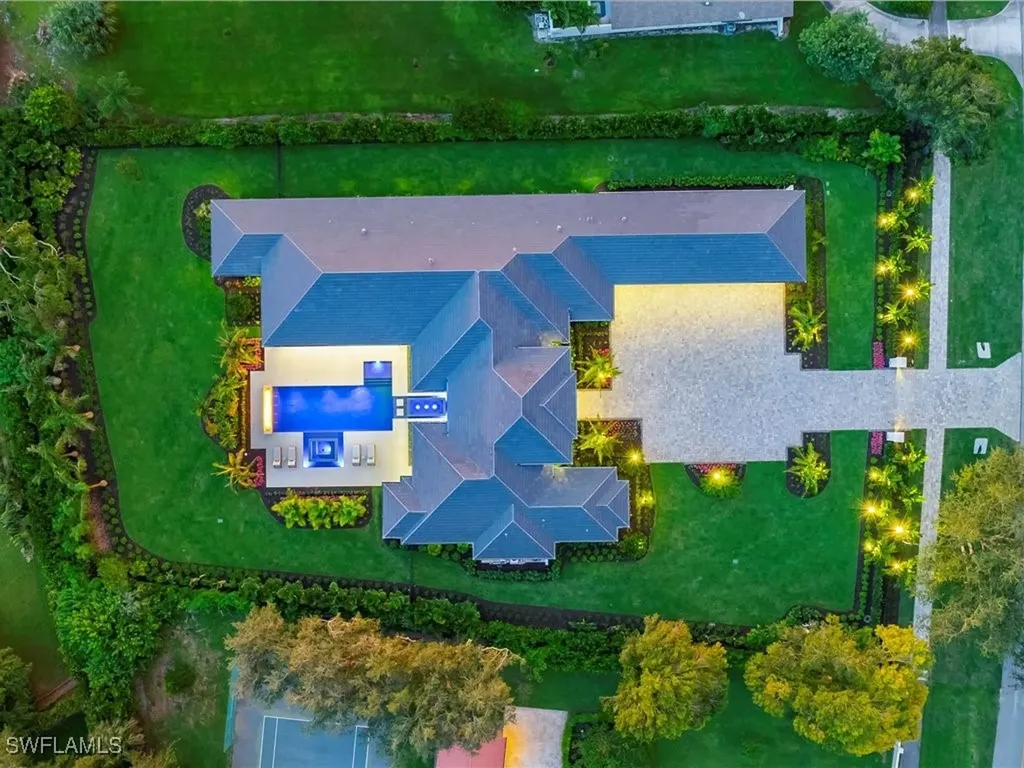208 Hickory Road Naples FL 34108