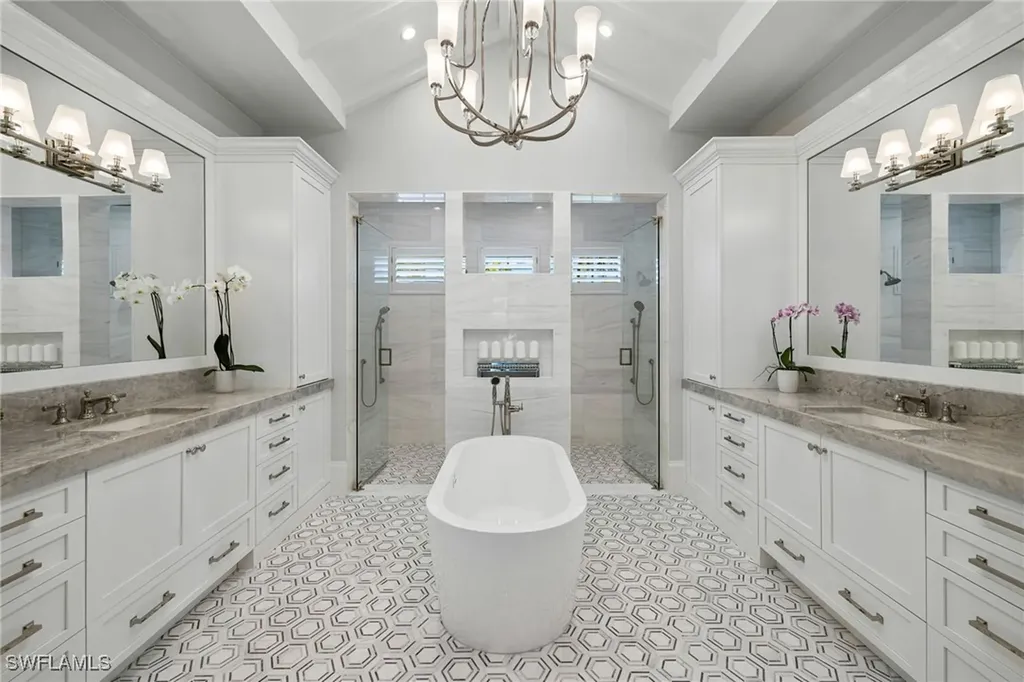 2989 Regatta Road Naples FL 34103