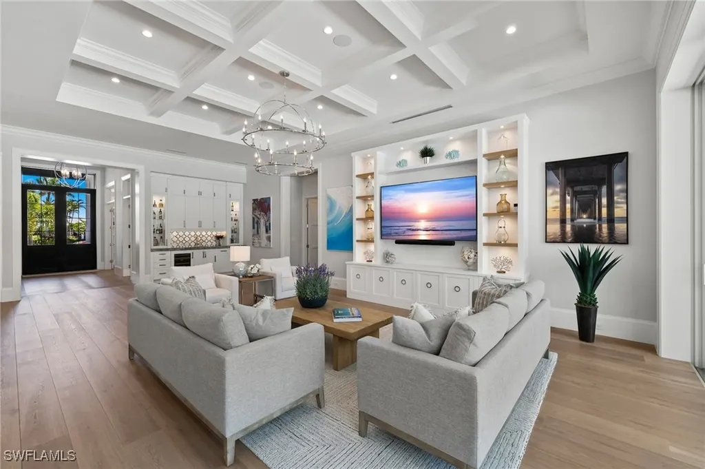 2989 Regatta Road Naples FL 34103