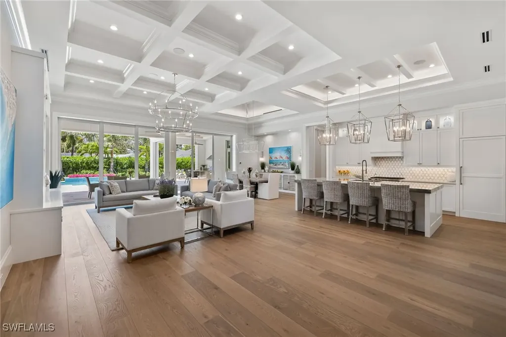 2989 Regatta Road Naples FL 34103
