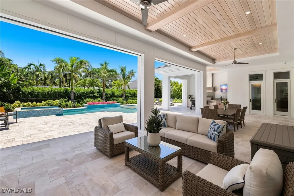 2989 Regatta Road Naples FL 34103