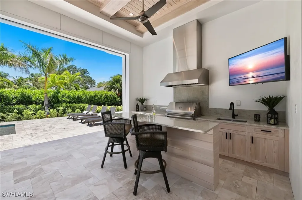2989 Regatta Road Naples FL 34103