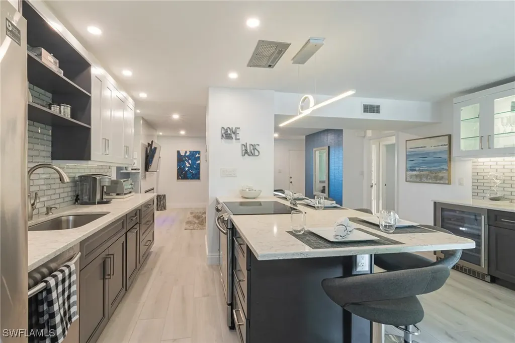 788 Park Shore Drive Naples FL 34103