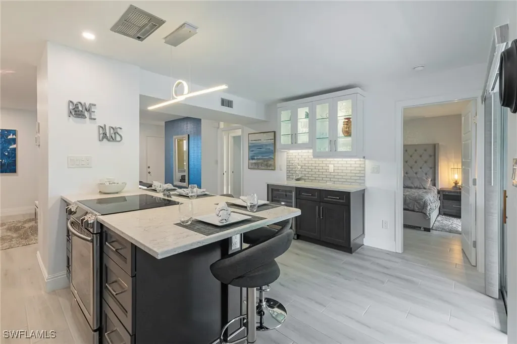 788 Park Shore Drive Naples FL 34103