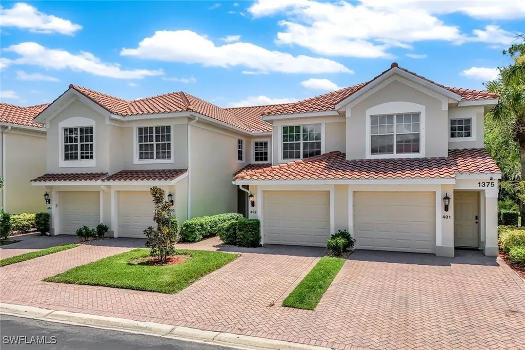 1375 Henley Street Naples FL 34105