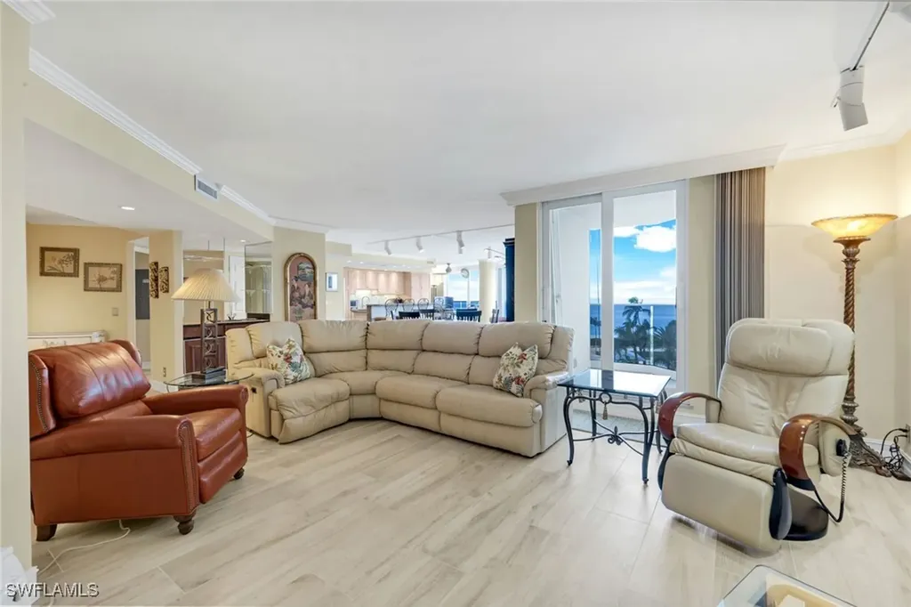 4041 Gulf Shore Boulevard N Naples FL 34103