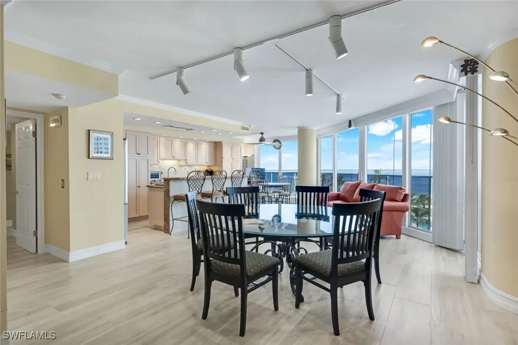 4041 Gulf Shore Boulevard N Naples FL 34103