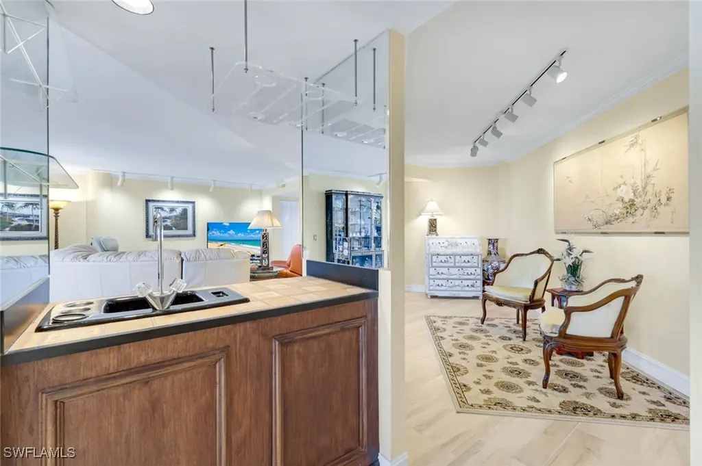 4041 Gulf Shore Boulevard N Naples FL 34103