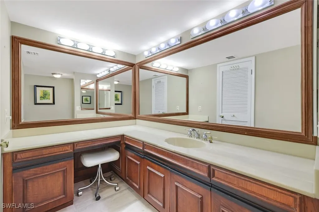 4041 Gulf Shore Boulevard N Naples FL 34103