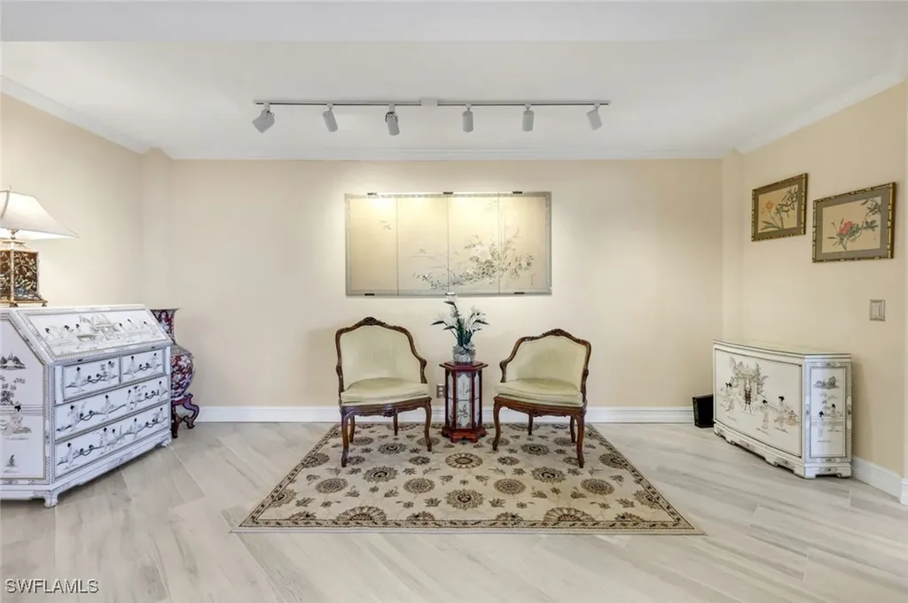 4041 Gulf Shore Boulevard N Naples FL 34103