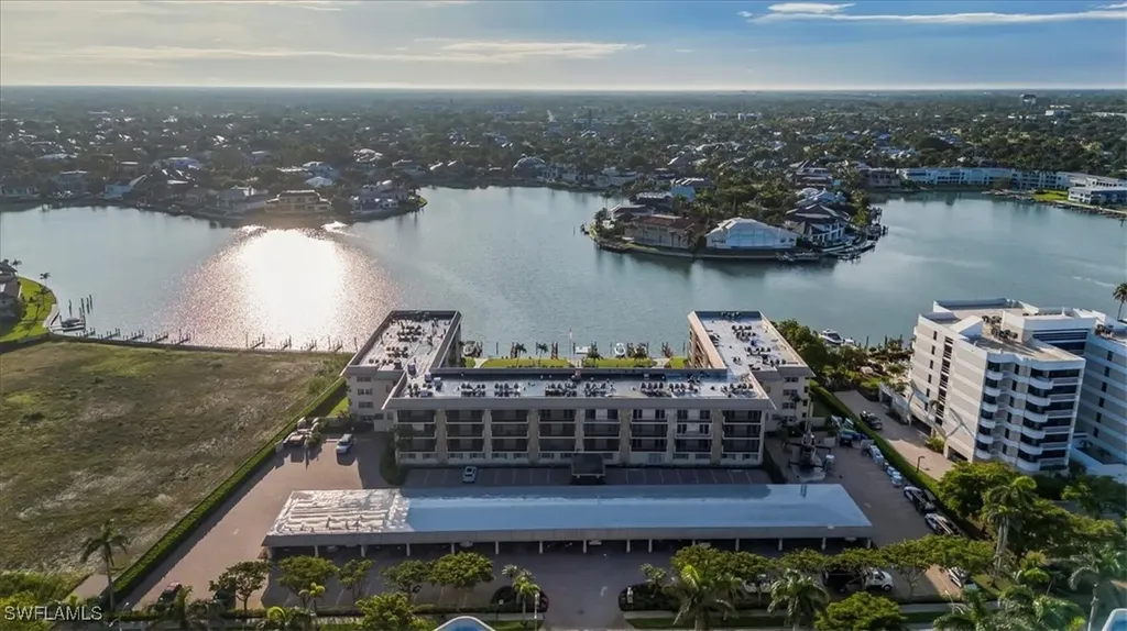 3200 Gulf Shore Boulevard N Naples FL 34103