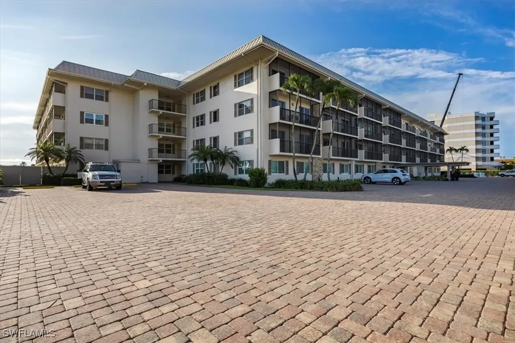 3200 Gulf Shore Boulevard N Naples FL 34103