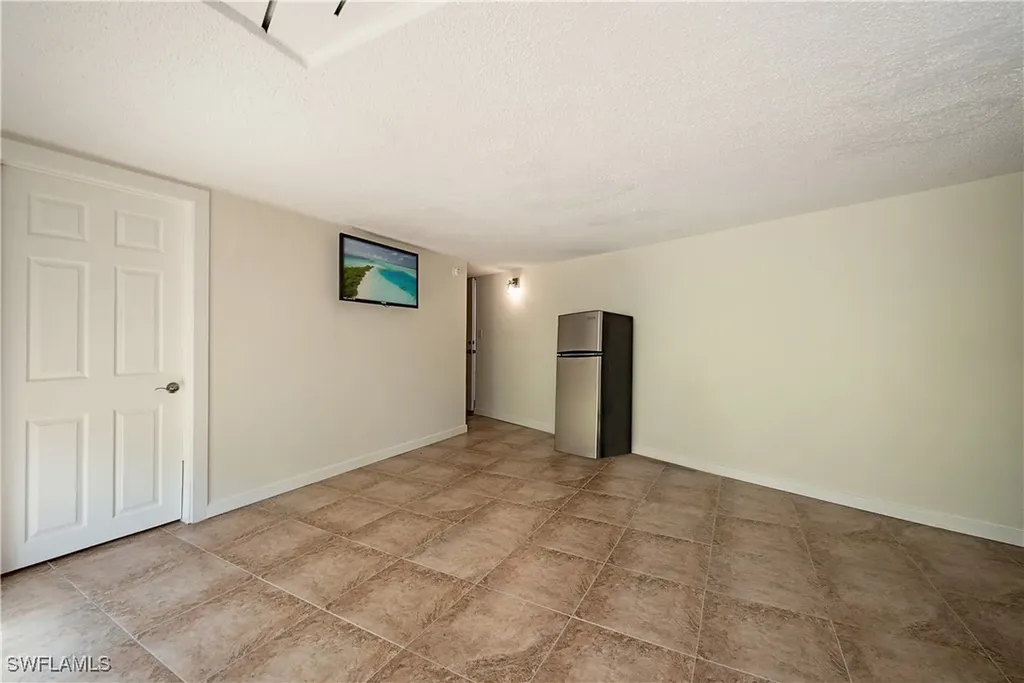 1015 Anglers Cove Marco Island FL 34145