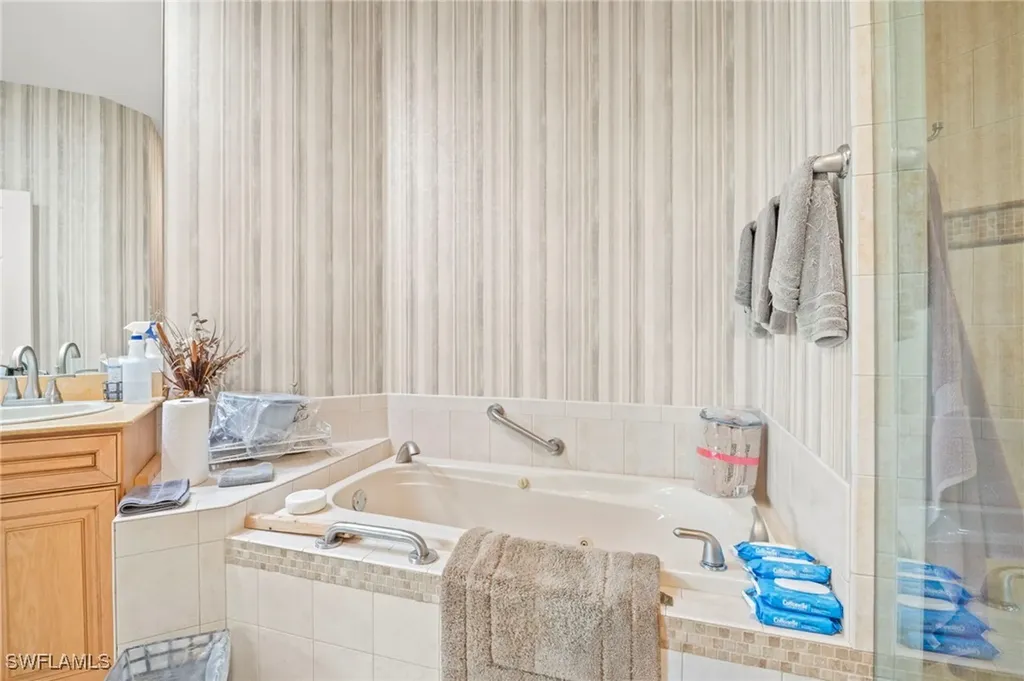 8570 Danbury Boulevard Naples FL 34120