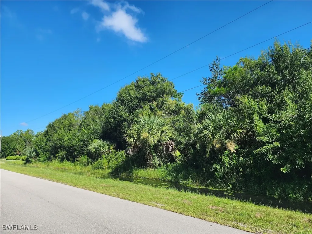 3486 70th Avenue NE Naples FL 34120