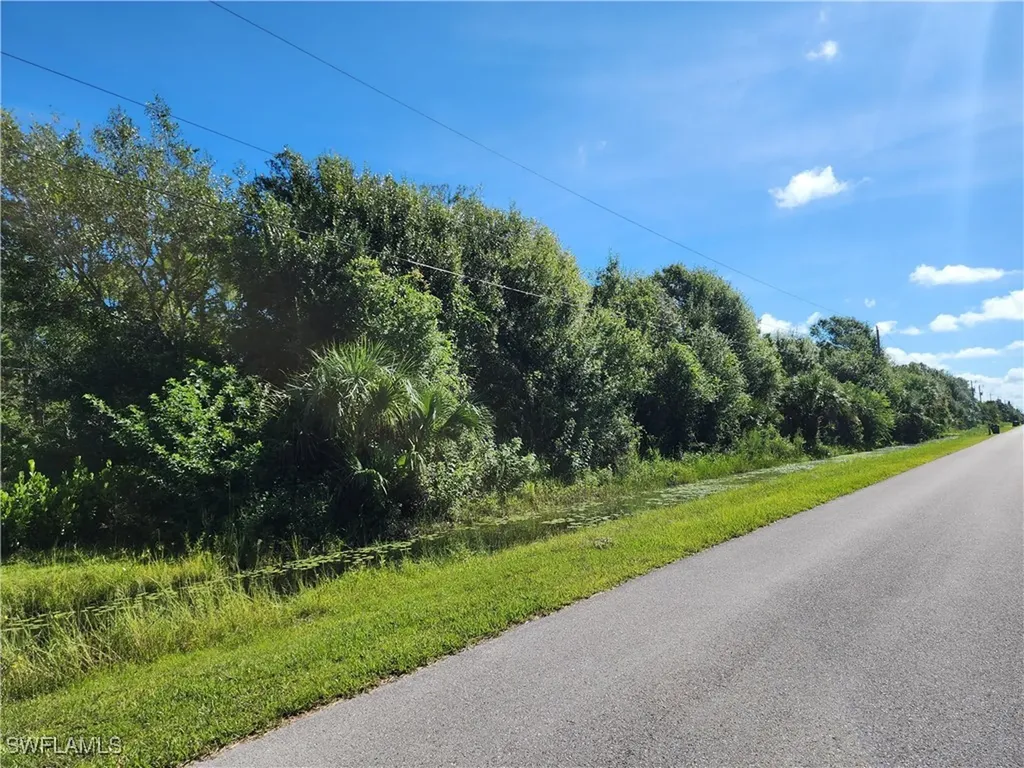 3486 70th Avenue NE Naples FL 34120