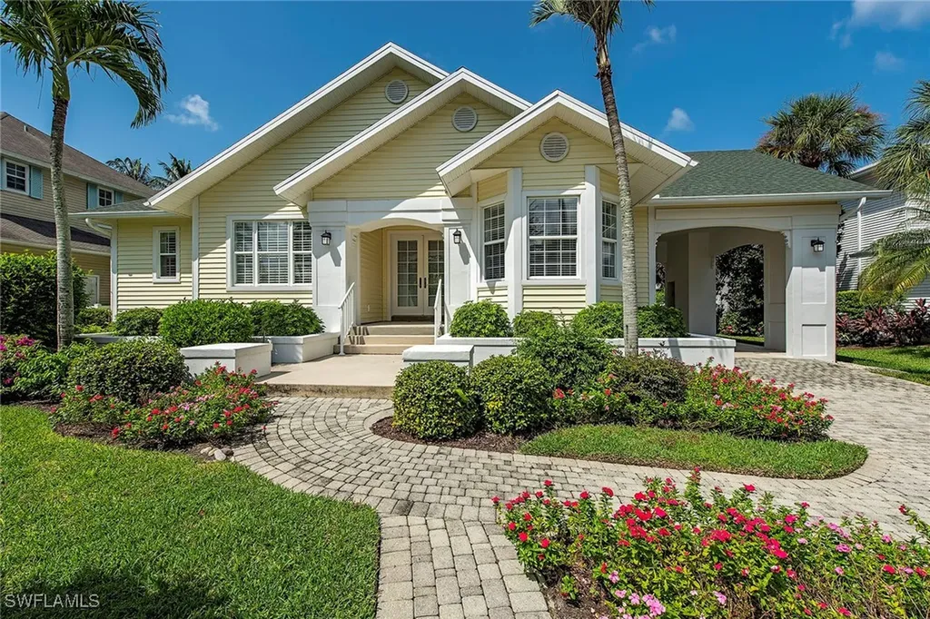 860 7th Street S Naples FL 34102