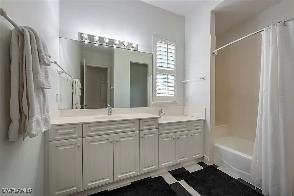 860 7th Street S Naples FL 34102